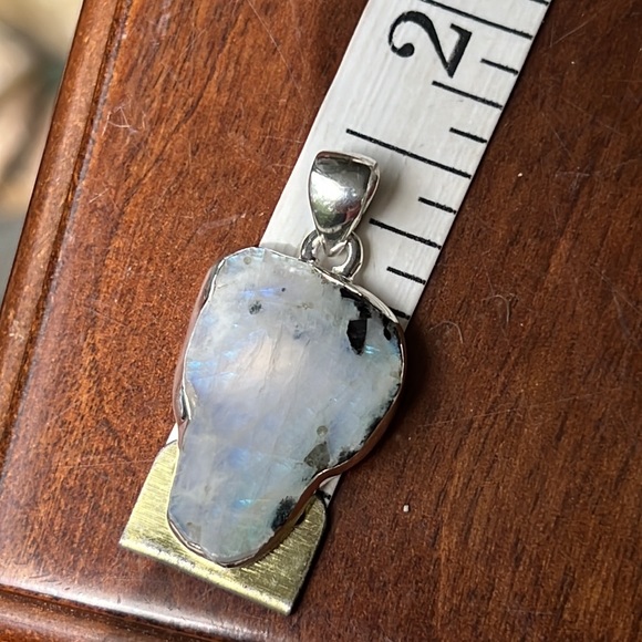 BLACK TOURMALINE IN RAINBOW MOONSTONE 925 STERLING SILVER PENDANT - Picture 5 of 7